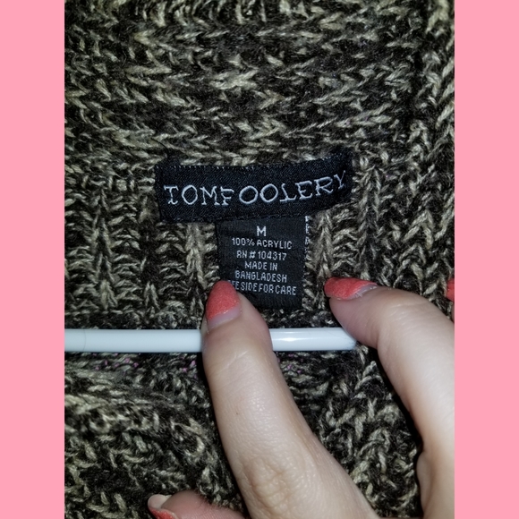 Short Sleeve Brown Sweater - Picture 3 of 3